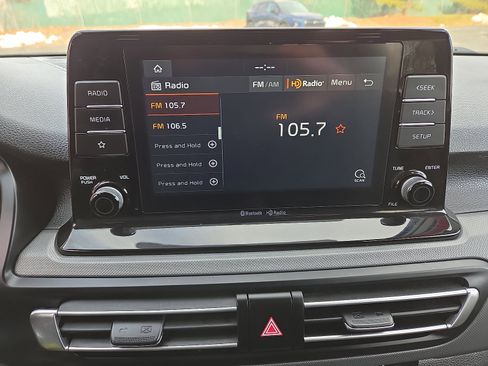 Used 2021 Kia Seltos LX image 25