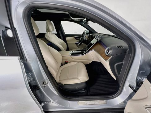 Certified 2026 Mercedes-Benz GLC 300 4MATIC image 32