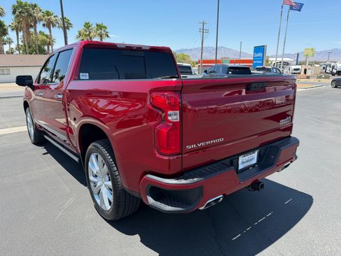 Used 2023 Chevrolet Silverado 1500 High Country w/ High Country Premium Package AWD/4WD image 5