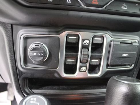Used 2021 Jeep Gladiator Sport AWD/4WD image 46