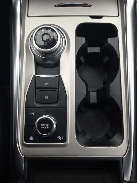 Used 2024 Ford Explorer XLT w/ Equipment Group 202A AWD/4WD image 36