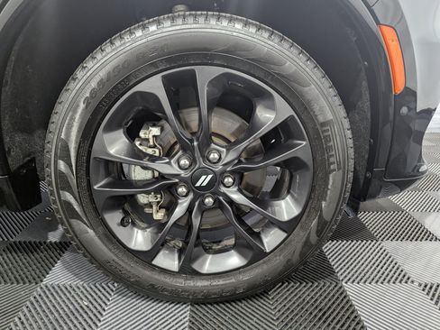 Used 2025 Dodge Durango GT AWD/4WD image 6