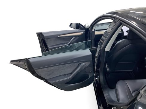 Certified 2023 Tesla Model 3 Performance AWD/4WD image 10