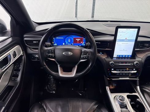 Used 2020 Ford Explorer Platinum w/ Premium Technology Package AWD/4WD image 26