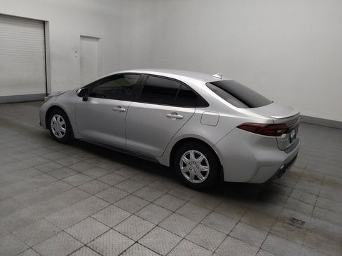 Used 2021 Toyota Corolla SE FWD image 3