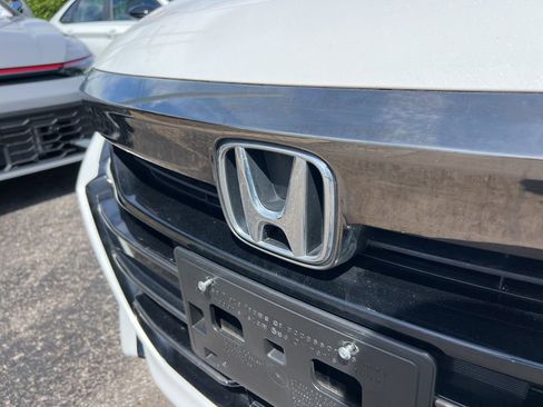 Used 2022 Honda Accord Sport image 10