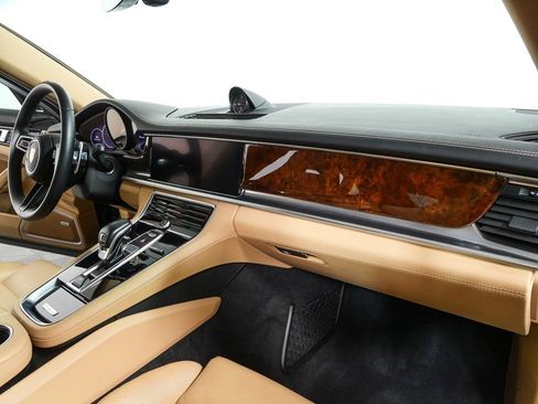 Used 2023 Porsche Panamera 4S w/ Premium Package image 25