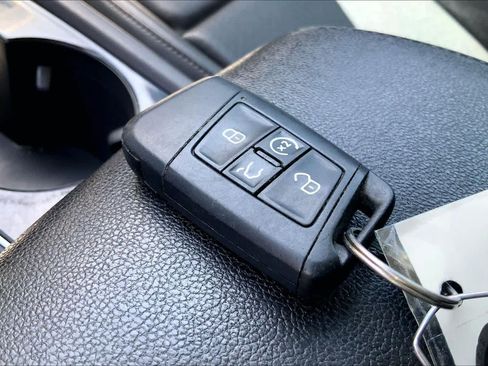 Used 2018 Volkswagen Atlas SEL AWD/4WD image 13