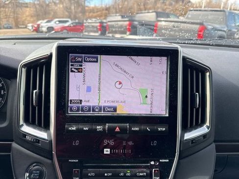 Used 2021 Toyota Land Cruiser Heritage Edition image 13