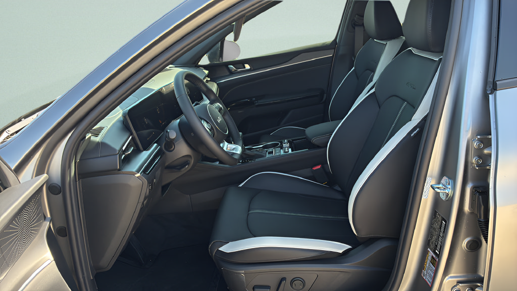 New 2026 Kia K5 GT-Line w/ GT-Line Premium Package FWD image 13