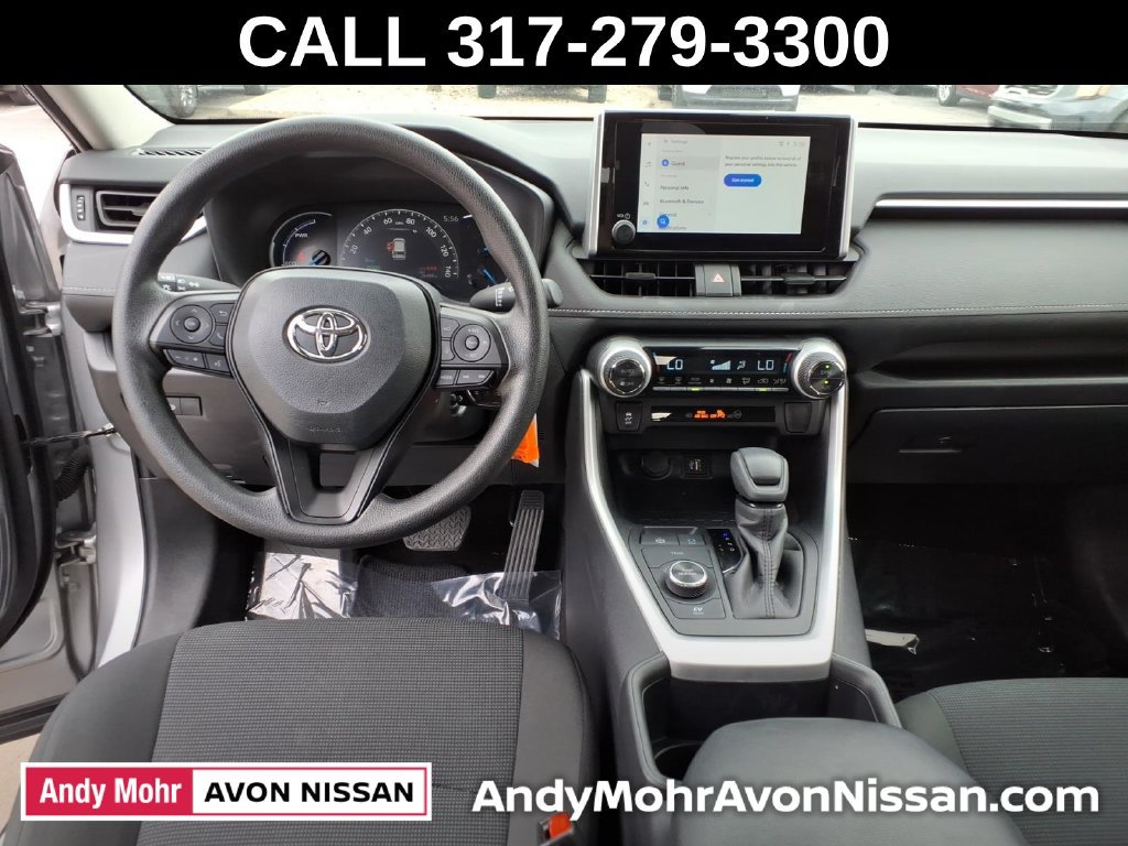 Used 2025 Toyota RAV4 LE AWD/4WD image 39