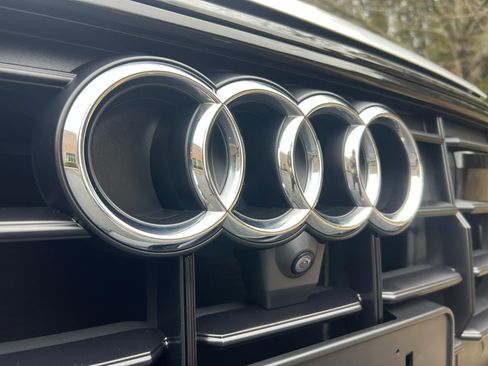 Used 2019 Audi Q8 Prestige image 74