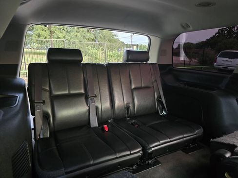 Used 2012 Chevrolet Tahoe LT w/ Texas Edition RWD image 38