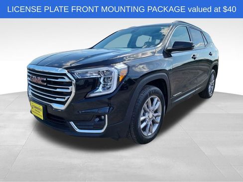 Certified 2024 GMC Terrain SLT image 3
