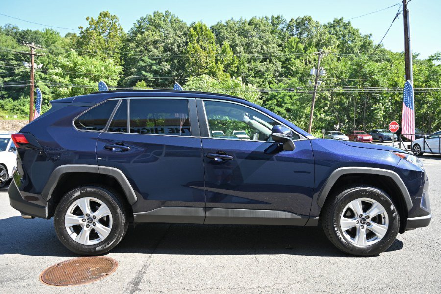 Used 2020 Toyota RAV4 XLE w/ All Weather Liner Package AWD/4WD image 6