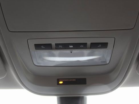 Used 2020 Chevrolet Colorado ZR2 w/ ZR2 Midnight Special Edition image 30