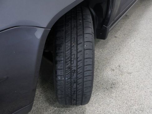 Used 2014 Jeep Compass Latitude w/ Sun/Sound Group image 4