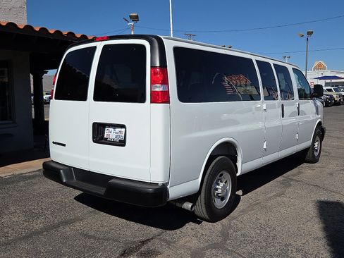 Used 2025 Chevrolet Express 3500 LS image 4