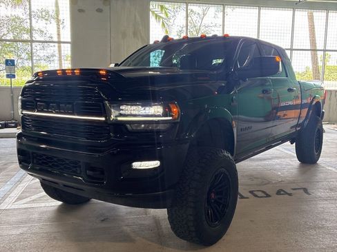 Used 2020 RAM 2500 Limited AWD/4WD image 2