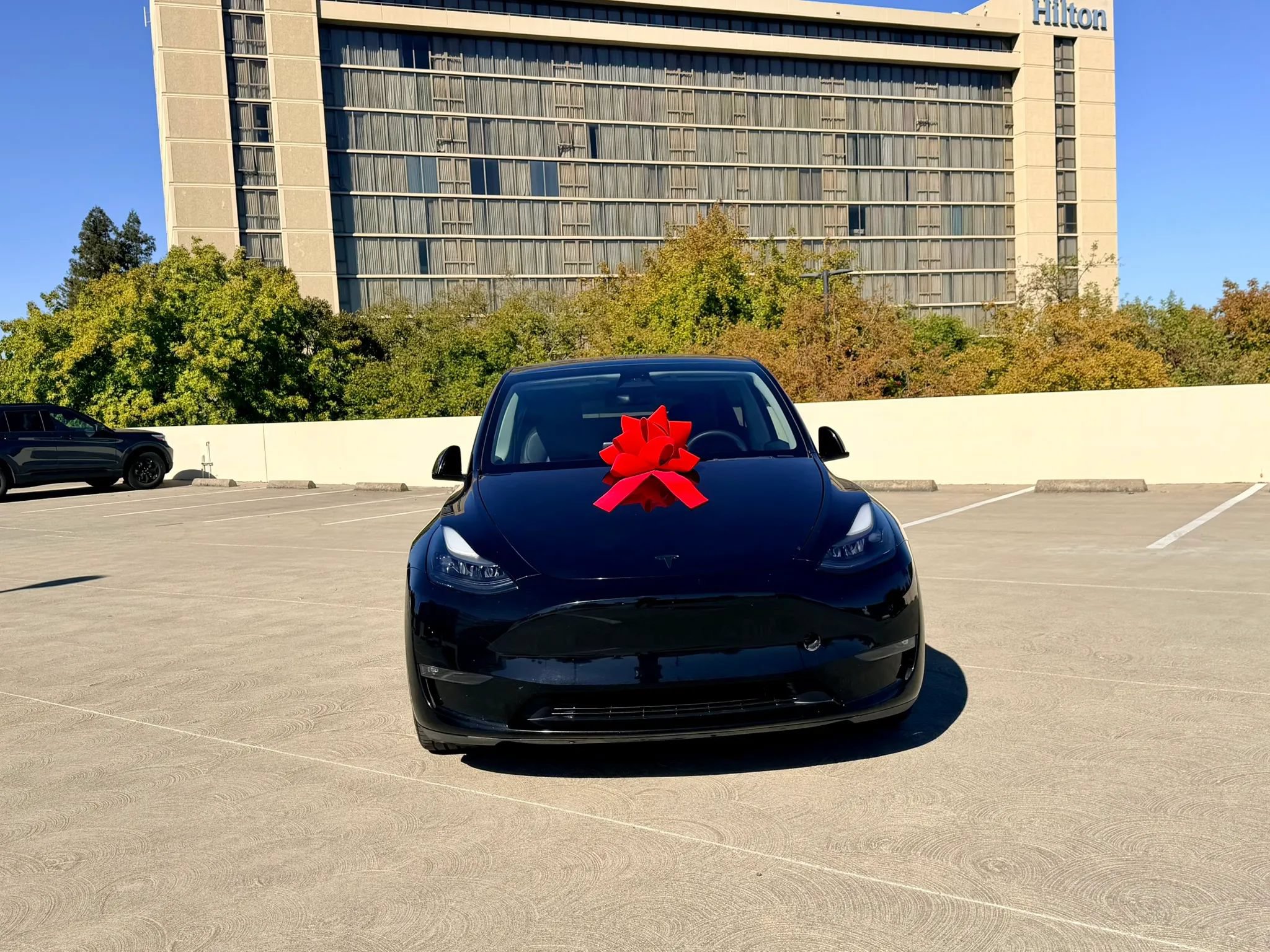 Used 2023 Tesla Model Y Long Range AWD/4WD image 18