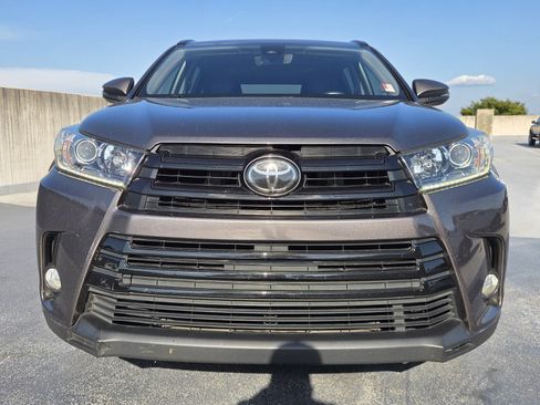 Used 2017 Toyota Highlander SE AWD/4WD image 8