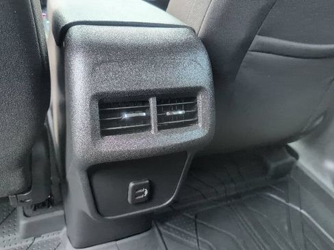 Used 2020 Chevrolet Equinox LT w/ Driver Convenience Package FWD image 37
