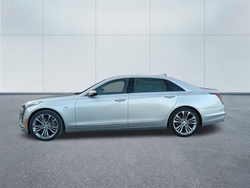 Used 2019 Cadillac CT6 Platinum image 2