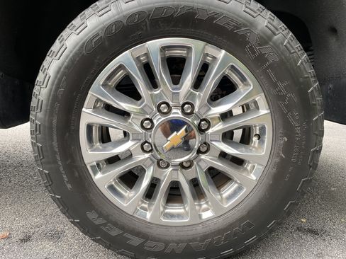Used 2022 Chevrolet Silverado 2500 High Country AWD/4WD image 44