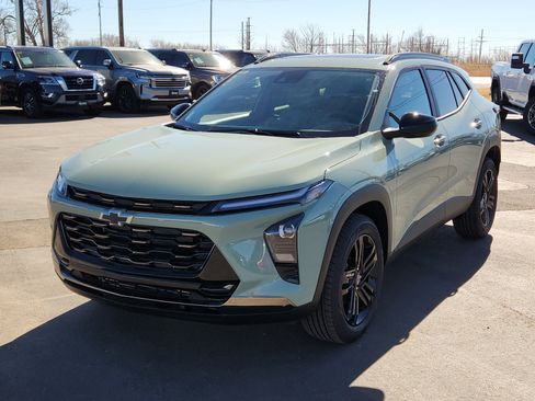 New 2026 Chevrolet Trax ACTIV w/ Sunroof Package image 1