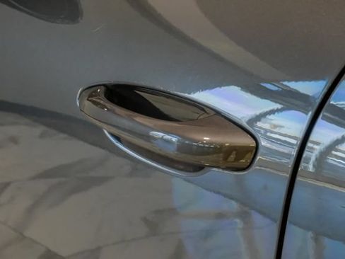 Used 2018 Porsche Macan Sport Edition AWD/4WD image 65