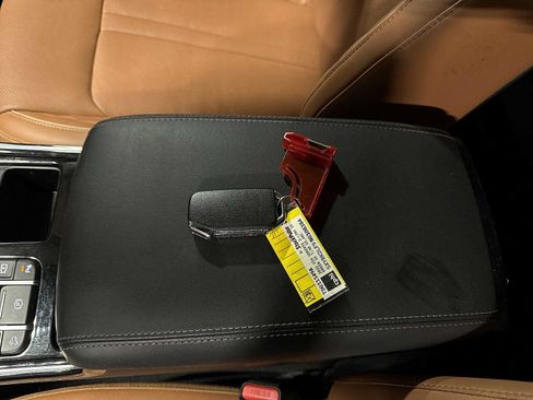 Used 2022 Kia Sorento SX Prestige w/ Rust Color Package AWD/4WD image 38