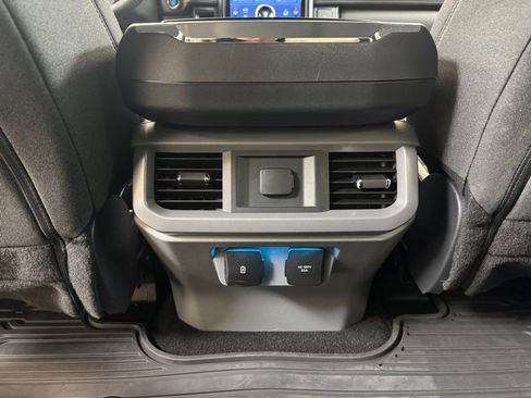 Used 2024 Ford F150 Lightning Flash image 15