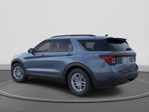 New 2026 Ford Explorer Active image 4