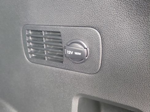 Used 2023 Hyundai Santa Fe SE image 5