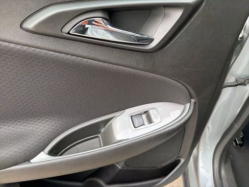 Used 2024 Chevrolet Malibu LT image 25