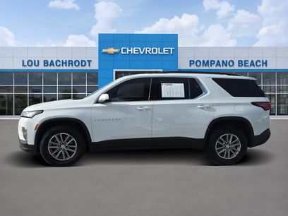 Used 2023 Chevrolet Traverse LT