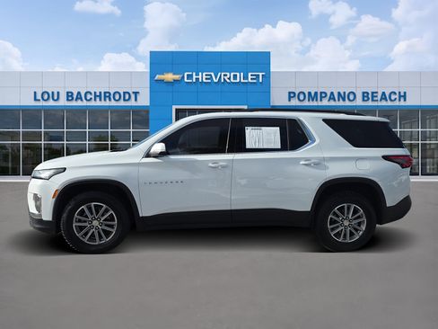 Used 2023 Chevrolet Traverse LT FWD image 4