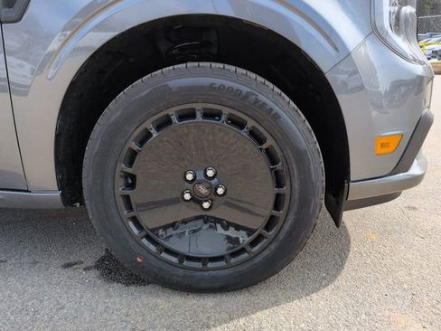 New 2026 Ford Maverick Lobo AWD/4WD image 10