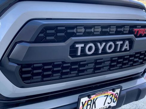 Used 2017 Toyota Tacoma TRD Pro AWD/4WD image 33