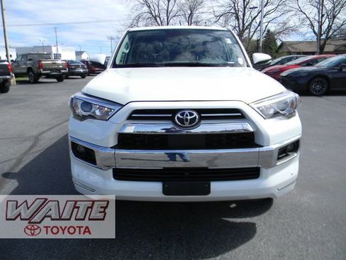 Used 2023 Toyota 4Runner Limited AWD/4WD image 6