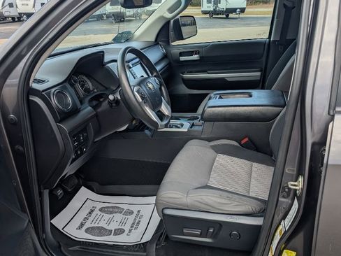 Used 2016 Toyota Tundra SR5 image 10
