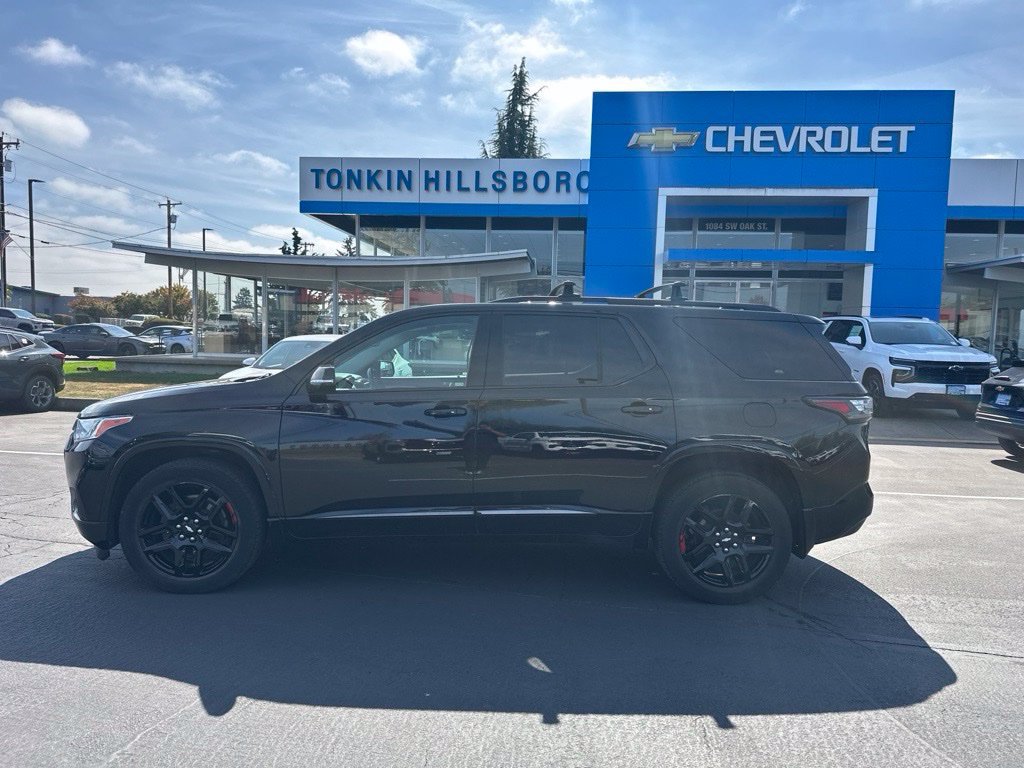 Used 2019 Chevrolet Traverse Premier w/ Redline Edition AWD/4WD image 2