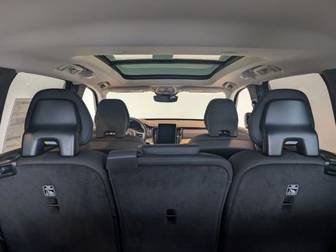 New 2026 Volvo XC90 B6 Plus w/ Protection Package Premier image 30