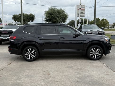 Used 2022 Volkswagen Atlas SE FWD image 3