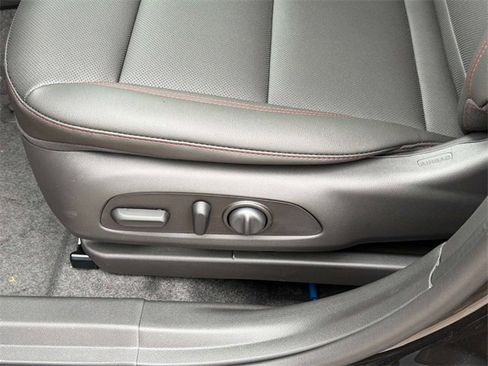 New 2026 Chevrolet Trax RS w/ Sunroof Package image 20