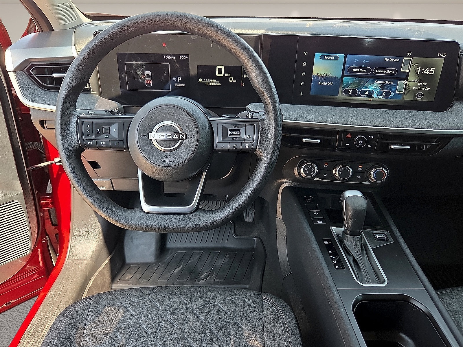 Used 2025 Nissan Kicks SV FWD image 11