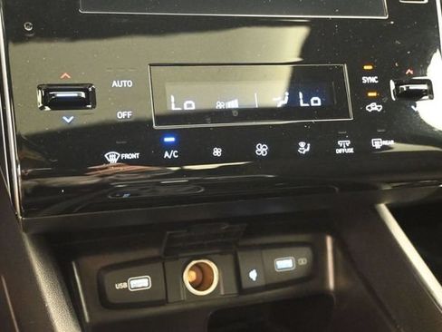 Used 2022 Hyundai Santa Cruz SEL Premium AWD/4WD image 18