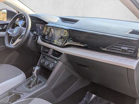Used 2022 Volkswagen Taos S image 19