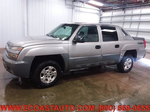 Used 2002 Chevrolet Avalanche 4x4 w/ Off-Road Suspension Pkg image 5