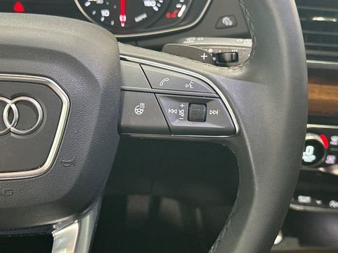 Used 2023 Audi Q5 2.0T Premium w/ Convenience Package image 30